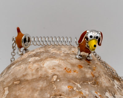 Vintage-Halskette mit lustigem Hundemotiv