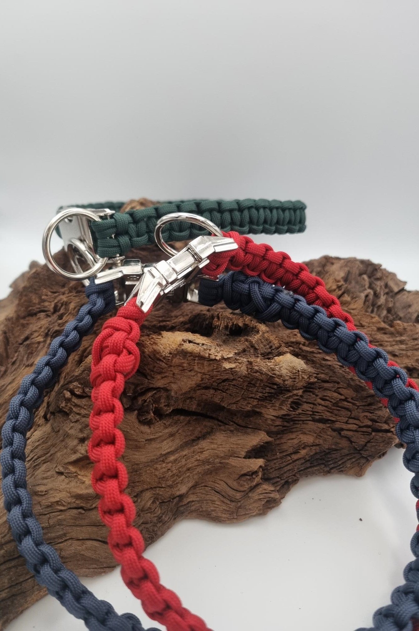 Halsband aus Paracord mit hochwertigem Alumaxx-Klickverschluss