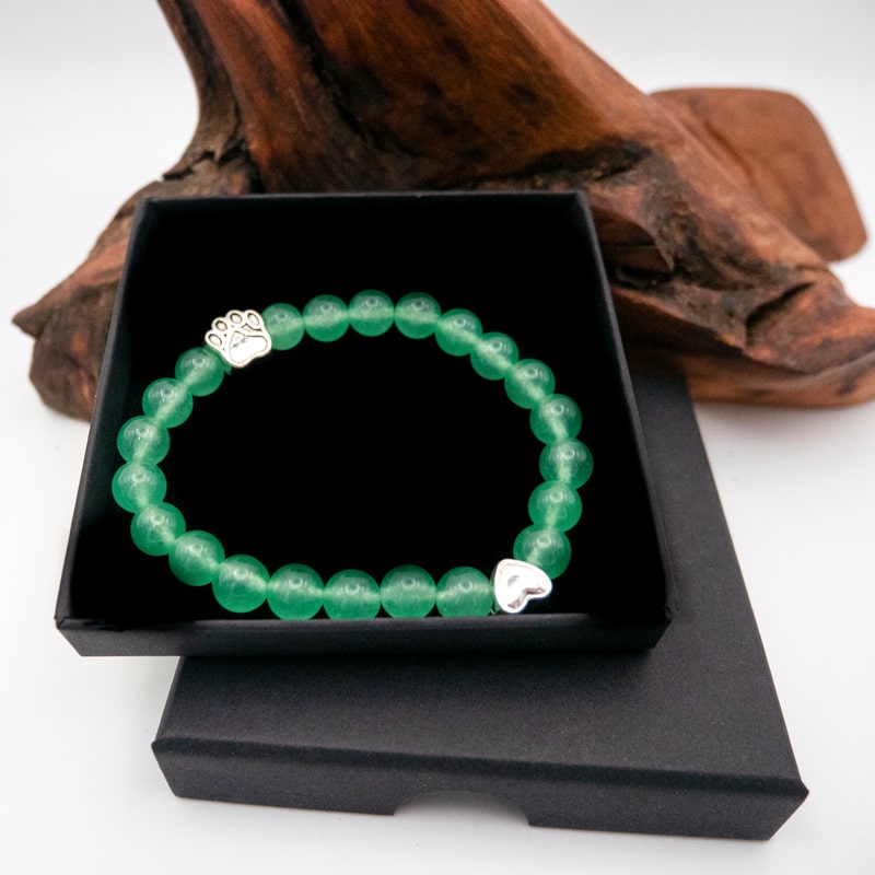 Nickelfreies Armband für Hundeliebhaber aus 8mm (Natur)perlen